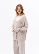 Luxury Beige Winter Outfit - Image 3