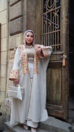 Embroidered linen kaftan - Image 4